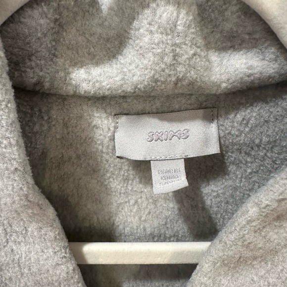 SKIMS Short Gray Robe - Picture 2 of 4